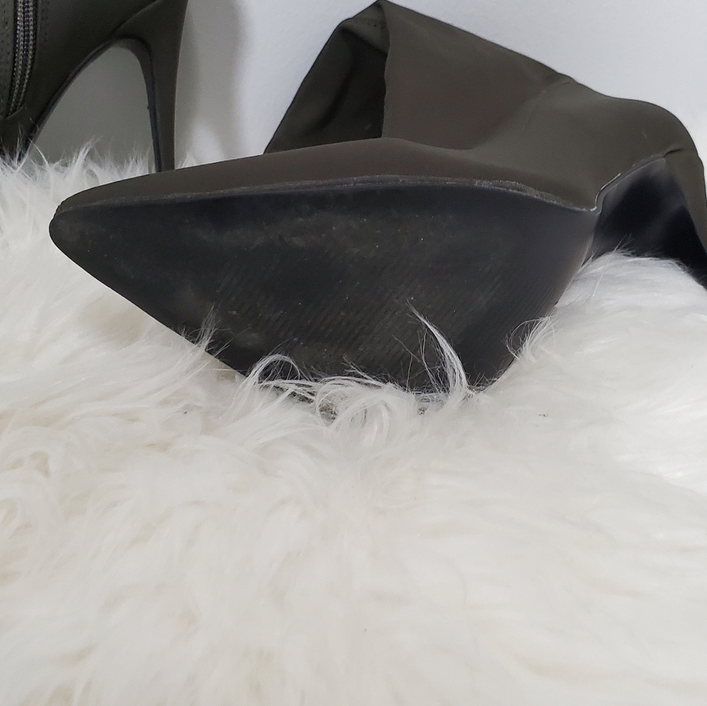 Booties - Picture 3 of 4